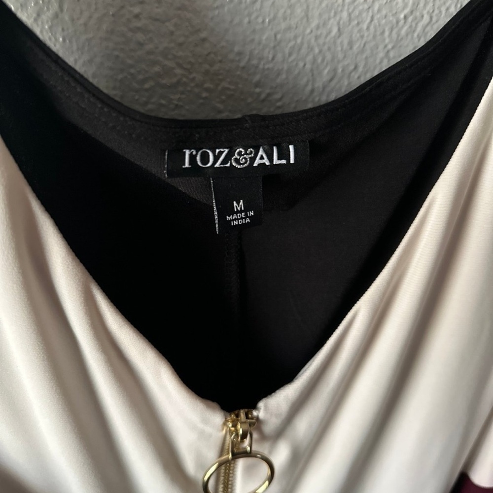 Dress - Picture 4 of 5